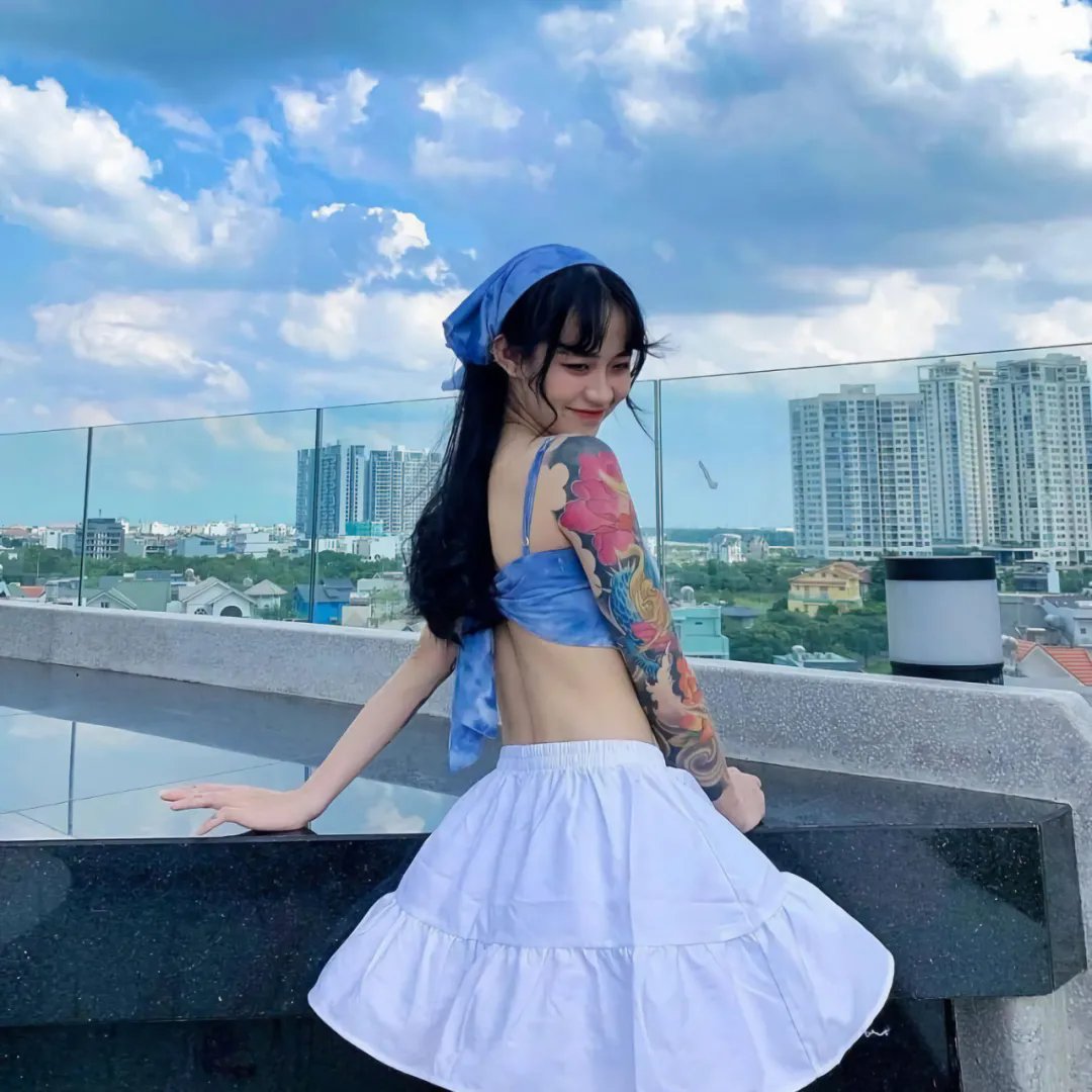 不洁 海报